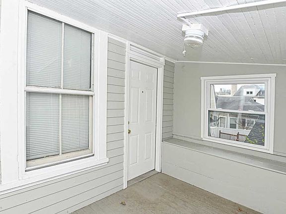 4th image of 3262 Linwood Ave #2