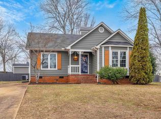 408 Laurel Tree Ln, Simpsonville, SC 29681