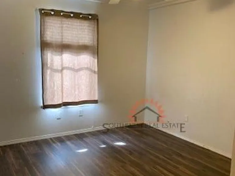 812 S. Elgin — Photo 10