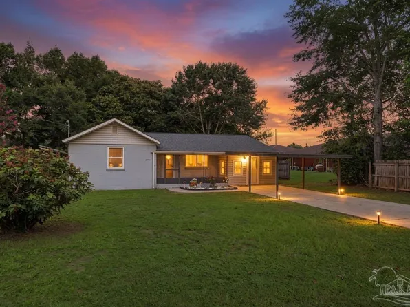 4553 Arcadia St, Milton, FL 32583