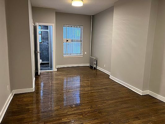2nd image of 154 E 106th St APT 2C