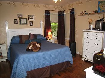 Master bedroom in 3814