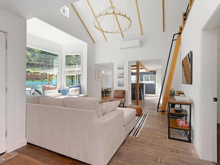 Laurel Glen Rd — Photo 11
