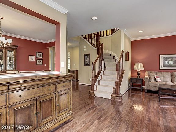 3rd image of 2016 Myrtlewood Rd