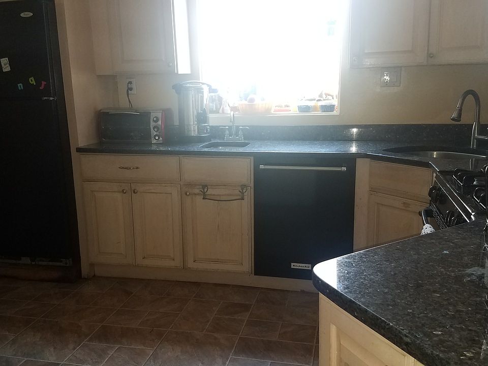 1st image of 85-05 124th St