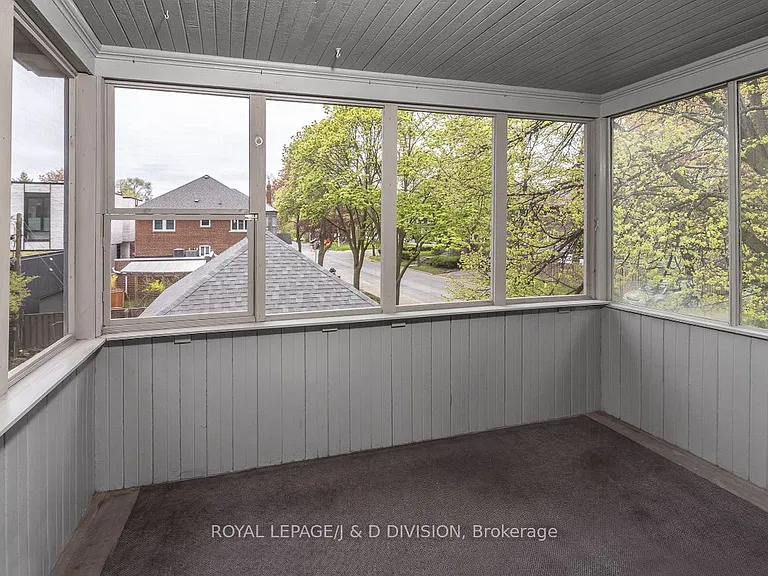 58 Lascelles Blvd — Photo 24