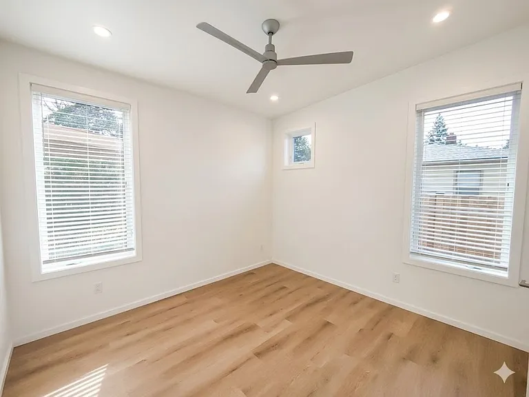 746 NE Revere Ave — Photo 8