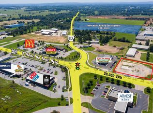 895 E Henri De Tonti Blvd #1, Springdale, AR 72762