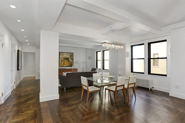 Sold by Corcoran | media 24