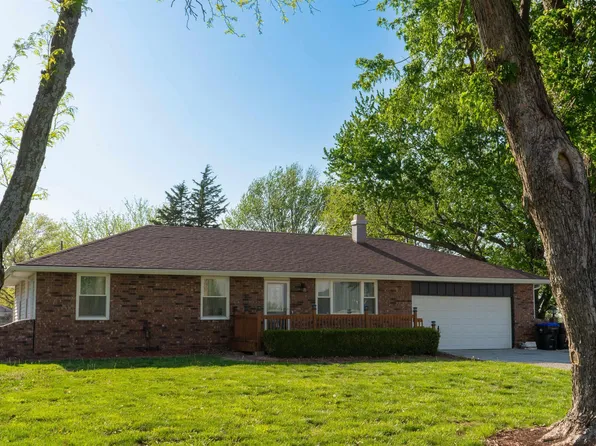 3525 SE Croco Rd, Topeka, KS 66605