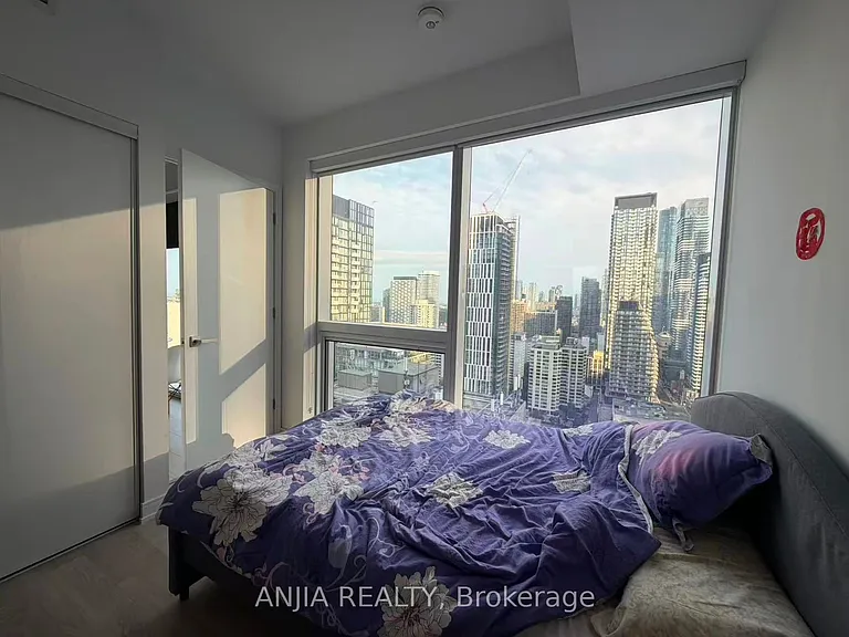 3 Gloucester St #2907 — Photo 3