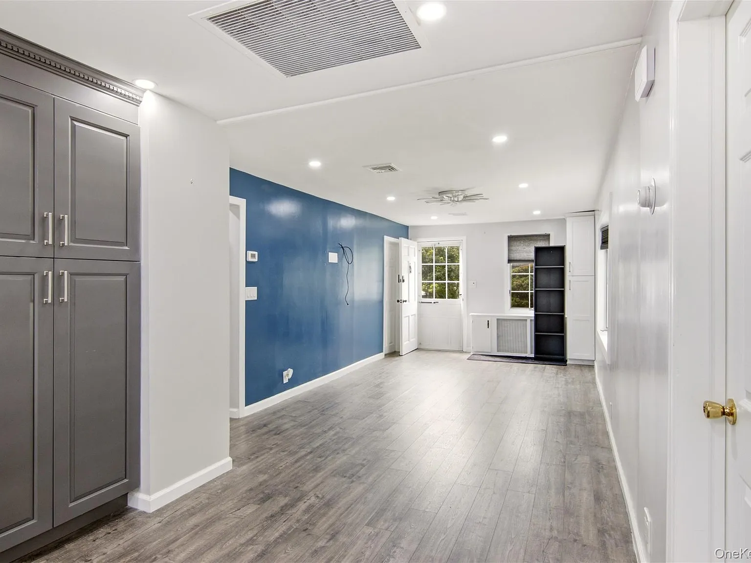 4 bed, 2.0 bath, 992 sqft, $6,000 — Photo 3