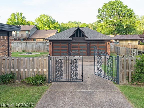 4th image of 11 Riverlyn Dr