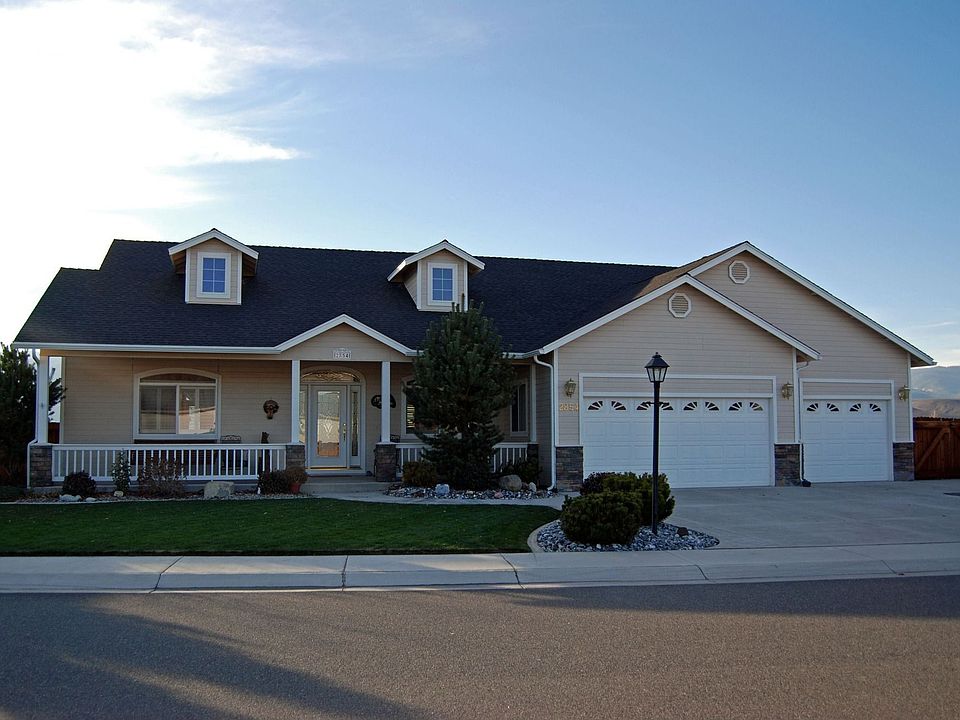 1st image of 2854 La Cresta Cir