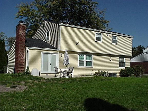 3rd image of 5647 Olive Tree Dr