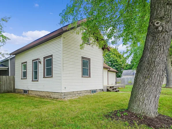 202 N 3rd Ave, Big Rapids, MI 49307