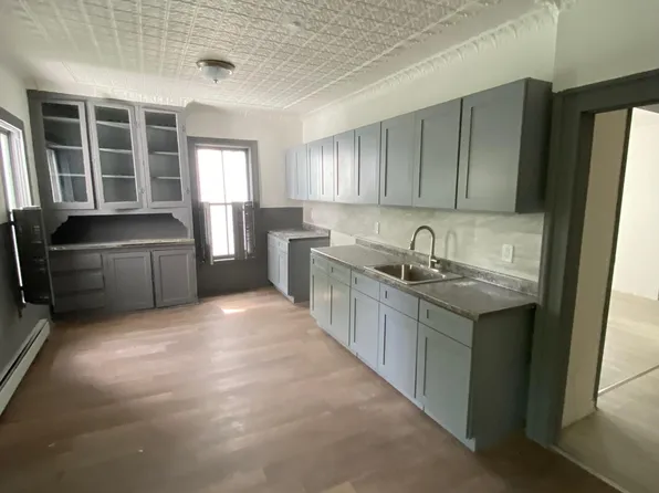 50-52-52 Vrooman Ave Floor 2, Amsterdam, NY 12010