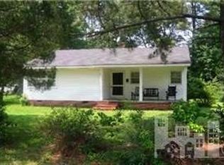 212 W Craven St, Wallace, NC 28466