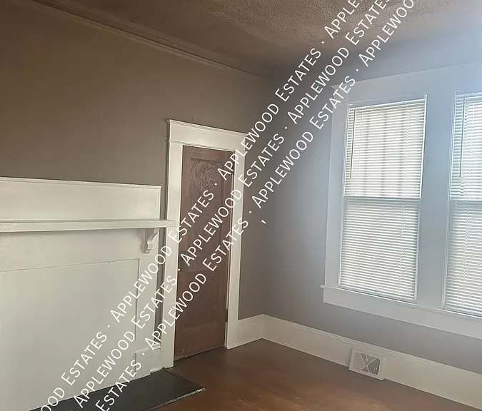 120 Princeton St — Photo 8