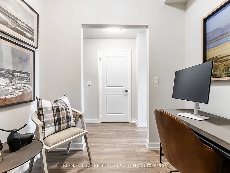 870 Queenston Rd #504 — Photo 14
