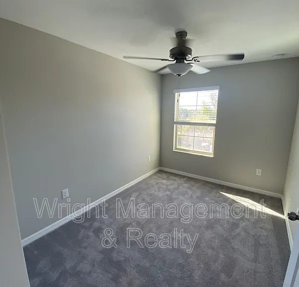 11736 Dumaine Valley Rd — Photo 15