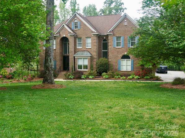 19409 Laurel Glen Ave, Cornelius, NC 28031