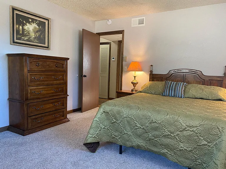 Shasta Way — Photo 15
