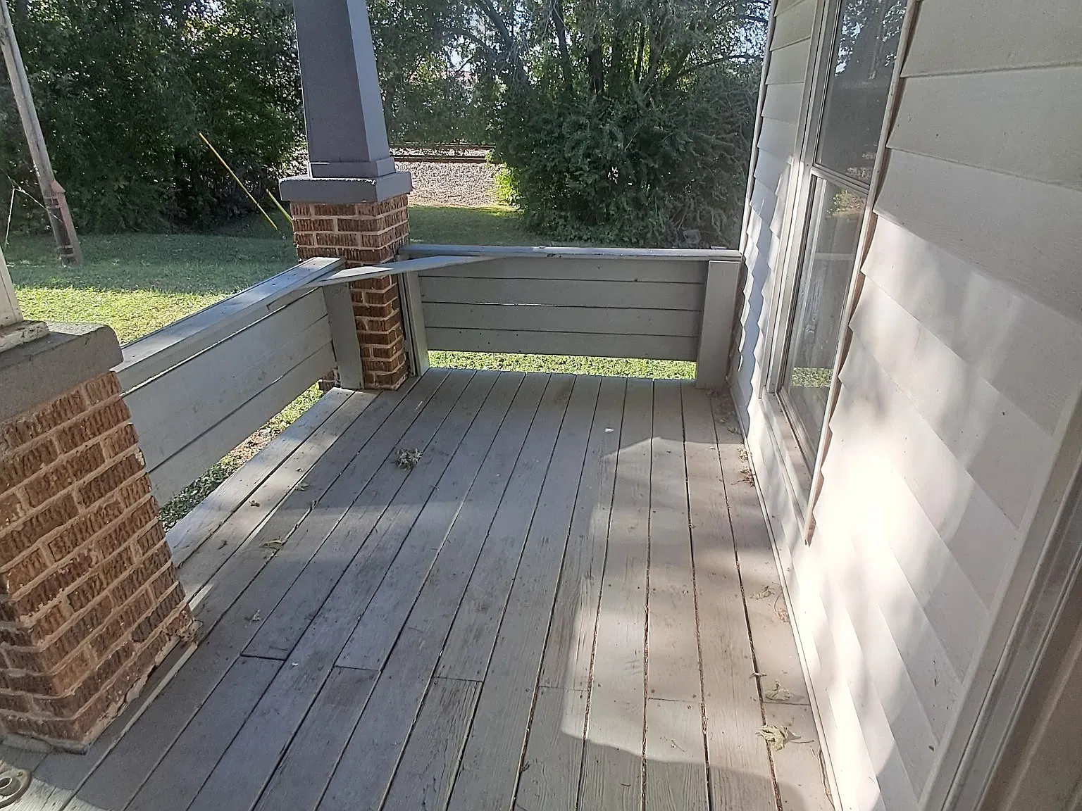 3 bed, 960 sqft, $955 — Photo 3