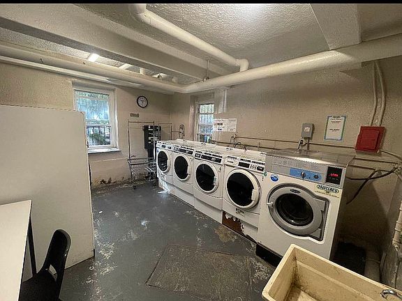 5th image of 5505 Woodside Ave APT 521