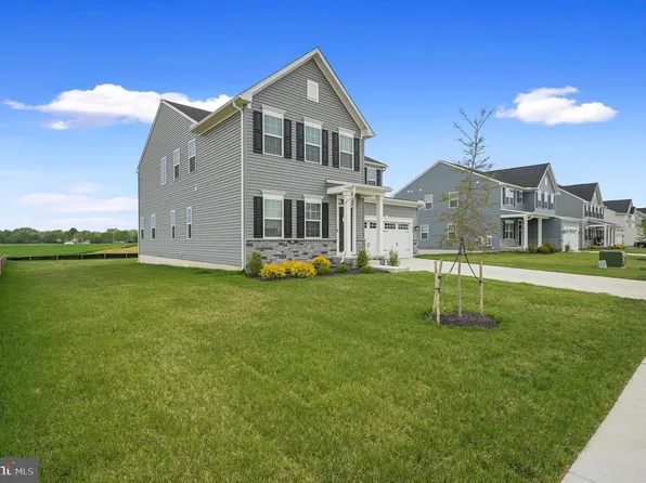 200 Charleston Cir, Dover, DE 19904