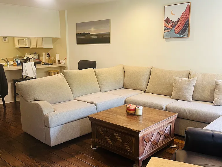 11718 Goshen Ave #6 — Photo 12