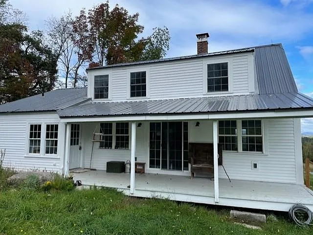 3 bed, 2.0 bath, 1565 sqft, $2,150 — Photo 2