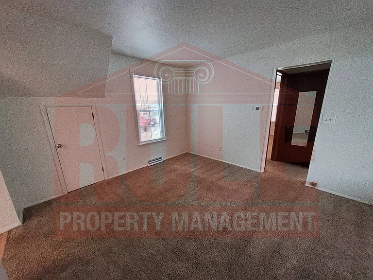512 E Atlantic St — Photo 9