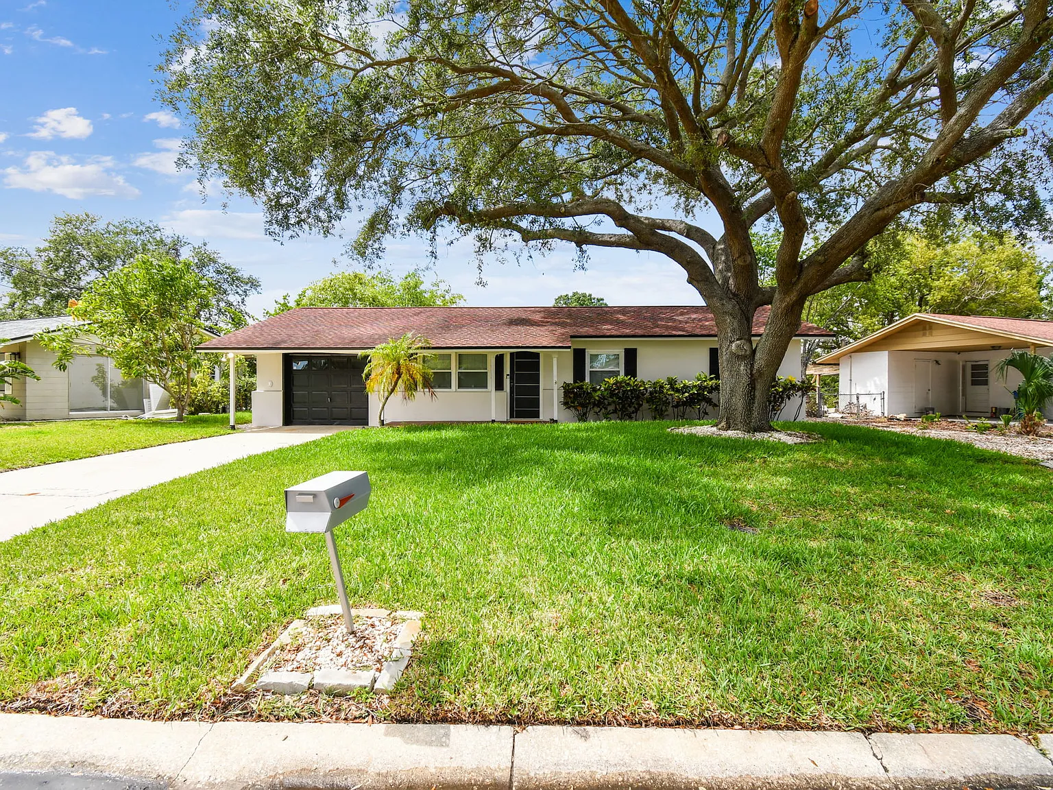 3 bed, 1022 sqft, $4,000 — Photo 1