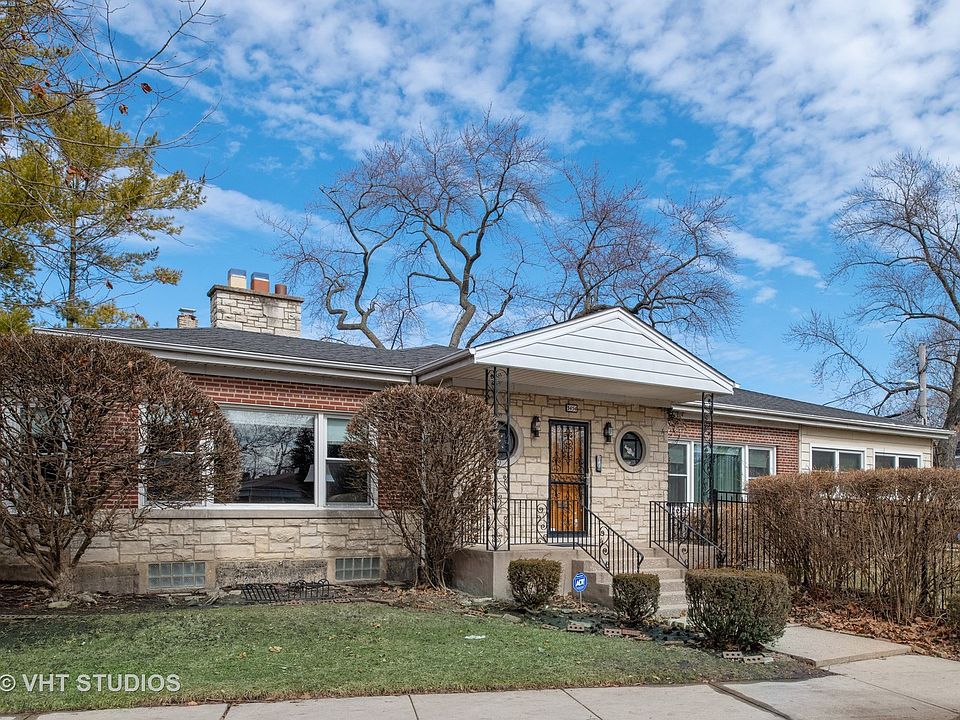 1st image of 3454 W Carmen Ave