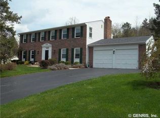 8 Halstead Rise, Fairport, NY 14450