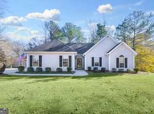 40 Walton Woods Ct, Newnan, GA 30263