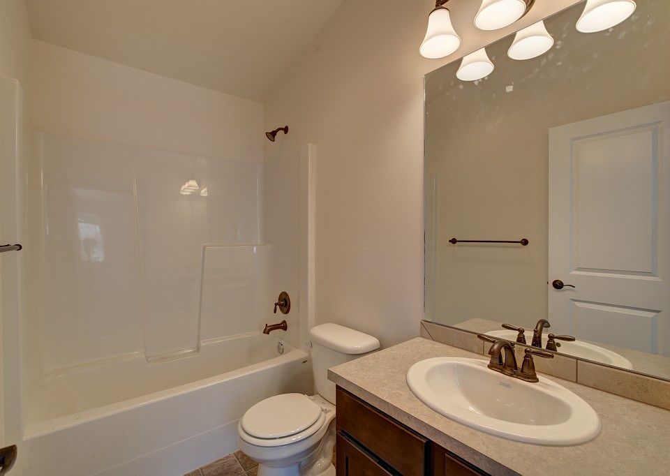 1st image of 10923 47th Ave NE #D
