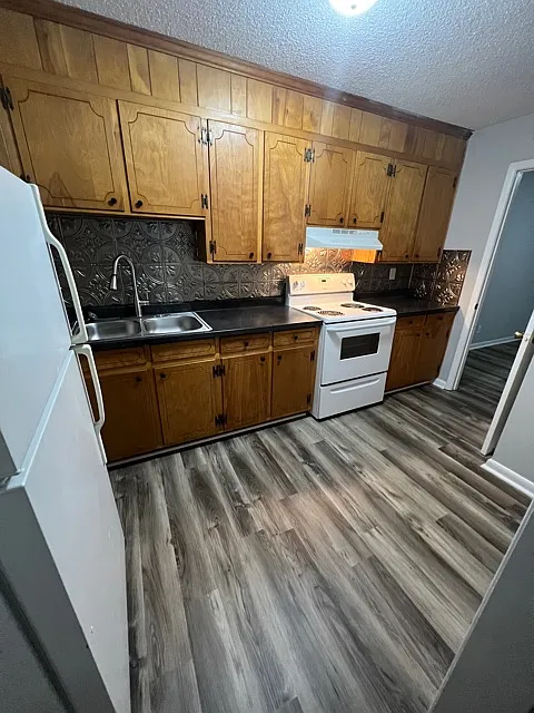 2 bed, 850 sqft, $875 — Photo 4