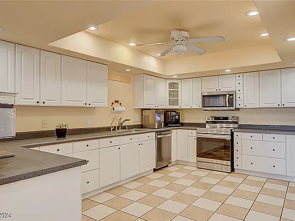 1433 Pueblo Dr — Photo 1