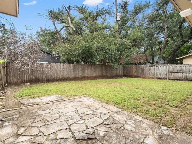 11908 Broad Oaks Dr #B — Photo 19