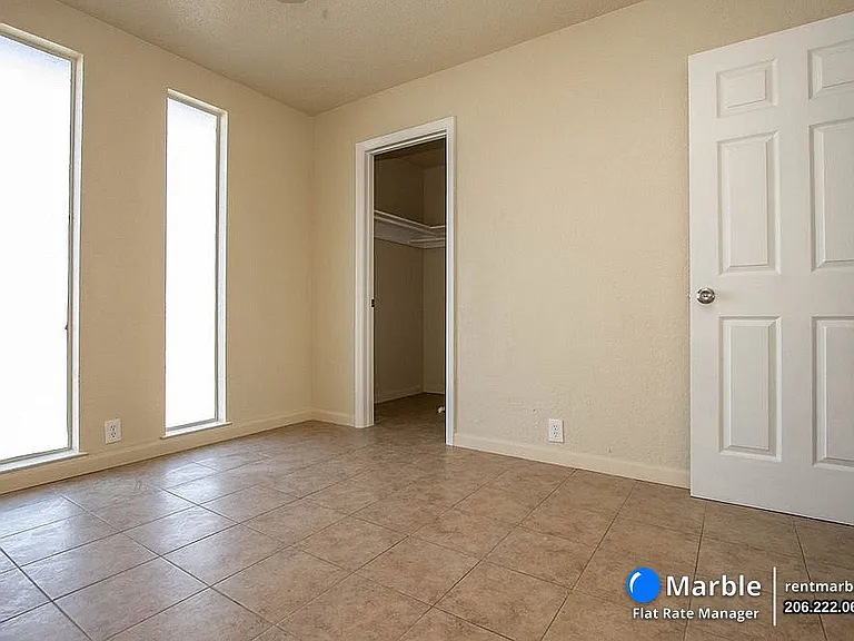 847 E Main St #4 — Photo 20