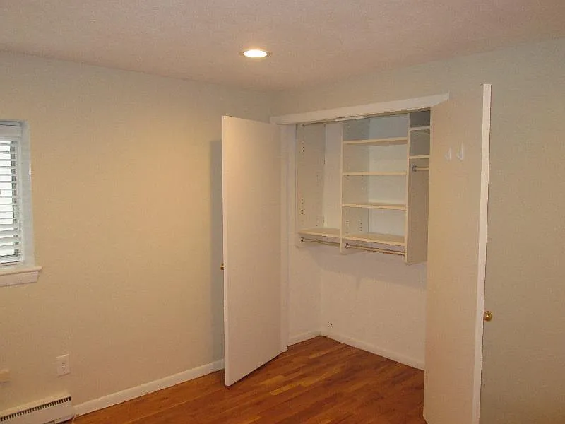 2 bed, 9999 sqft, $3,100 — Photo 3