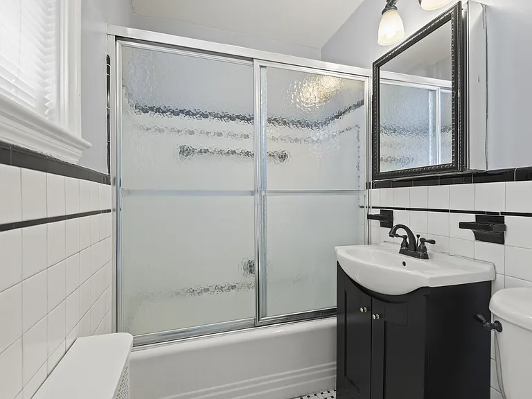 2600 N Longwood St #1 — Photo 18