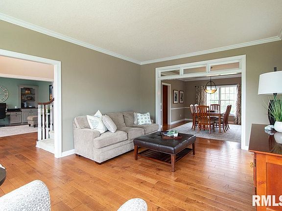 5th image of 2690 Heather Glen Ave