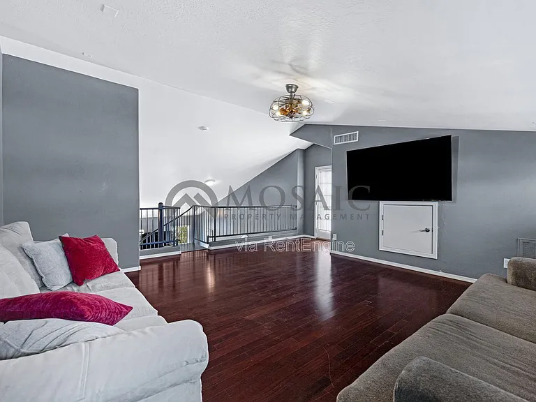 5626 S 21st Pl — Photo 22