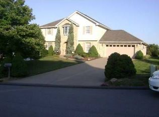 105 Turkmar Dr, Aliquippa, PA 15001