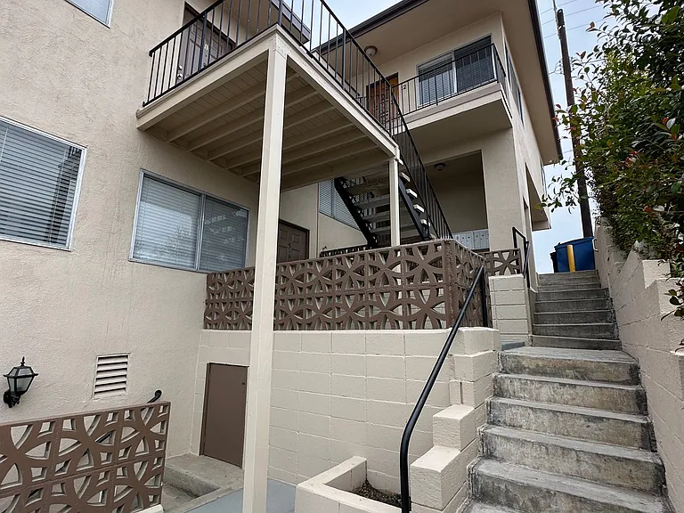 840 Haverford Ave #11 — Photo 4
