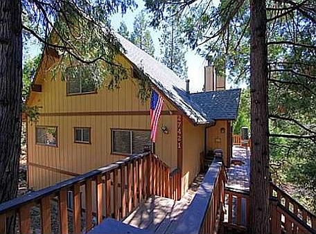 1st image of 27421 Oakwood Dr