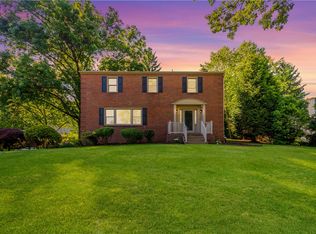 1812 Tyburn Ln, Pittsburgh, PA